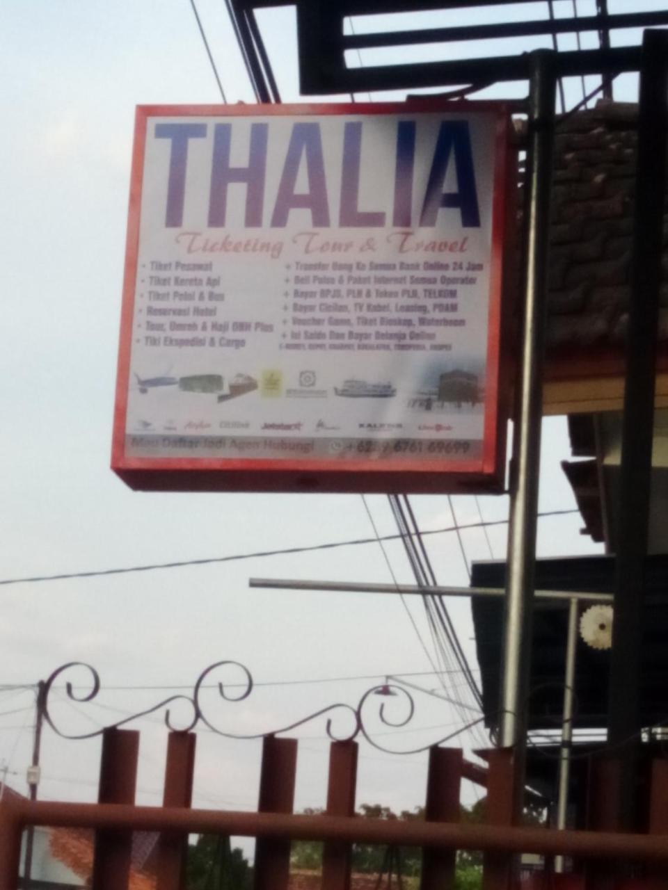 Thalia Homestay & Ijen Bromo Tour Banyuwangi  Exterior foto